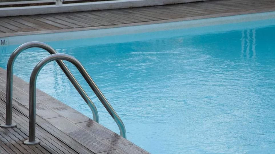 Tέταρτο κρούσμα θανάτου σε πισίνα μέσα σε μία εβδομάδα -Νεκρή 43χρονη Φινλανδή που έκανε τις διακοπές της στη Σάμο